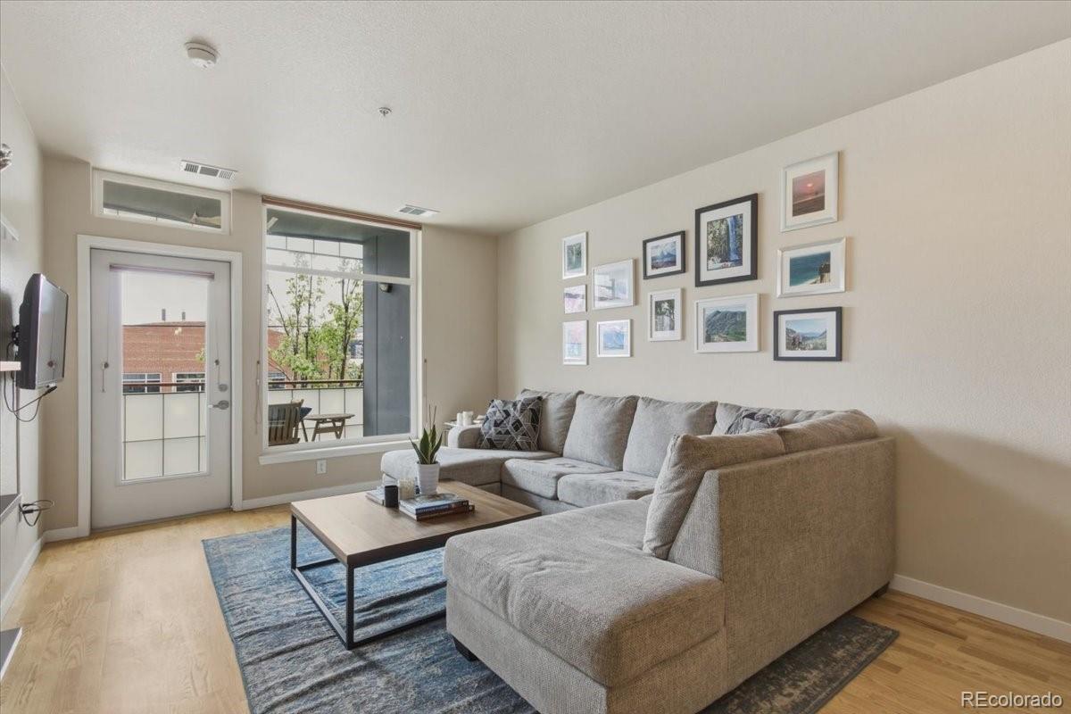 MLS Image #10 for 3101  blake street,denver, Colorado
