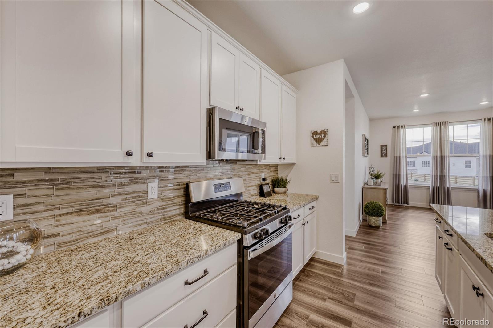 MLS Image #11 for 10997  memphis street,commerce city, Colorado