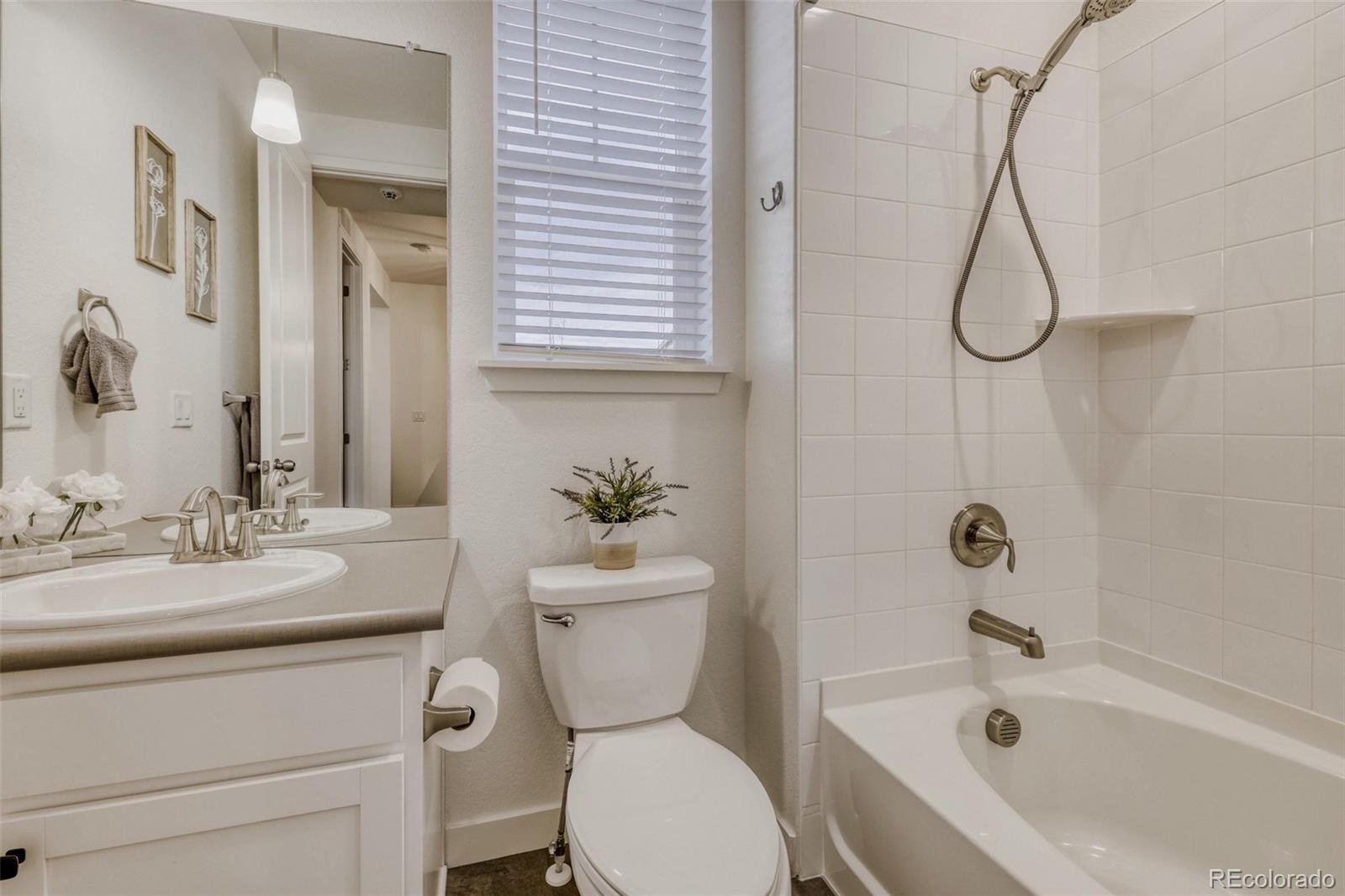 MLS Image #20 for 10997  memphis street,commerce city, Colorado