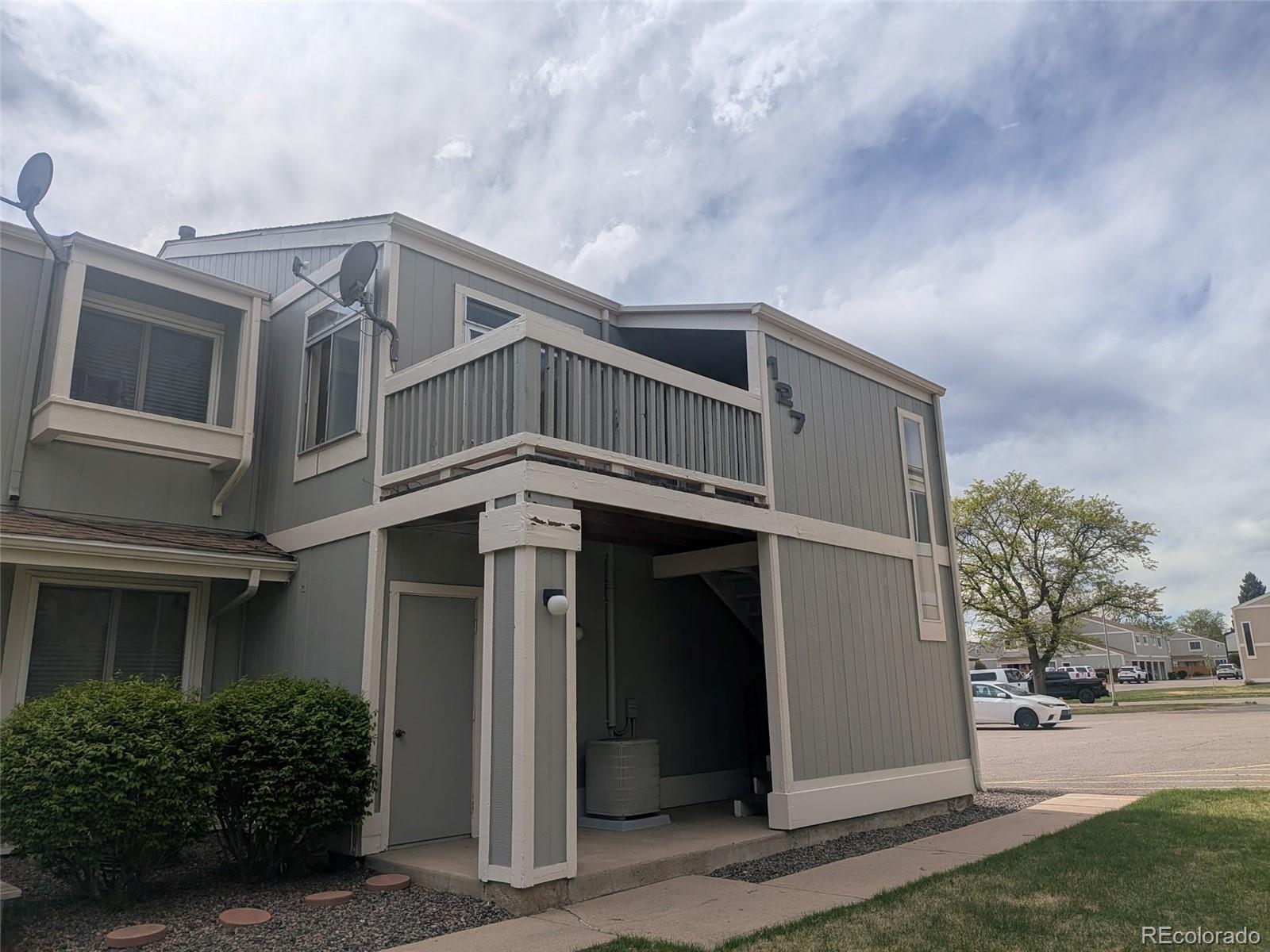 MLS Image #2 for 8752  pierce way,arvada, Colorado