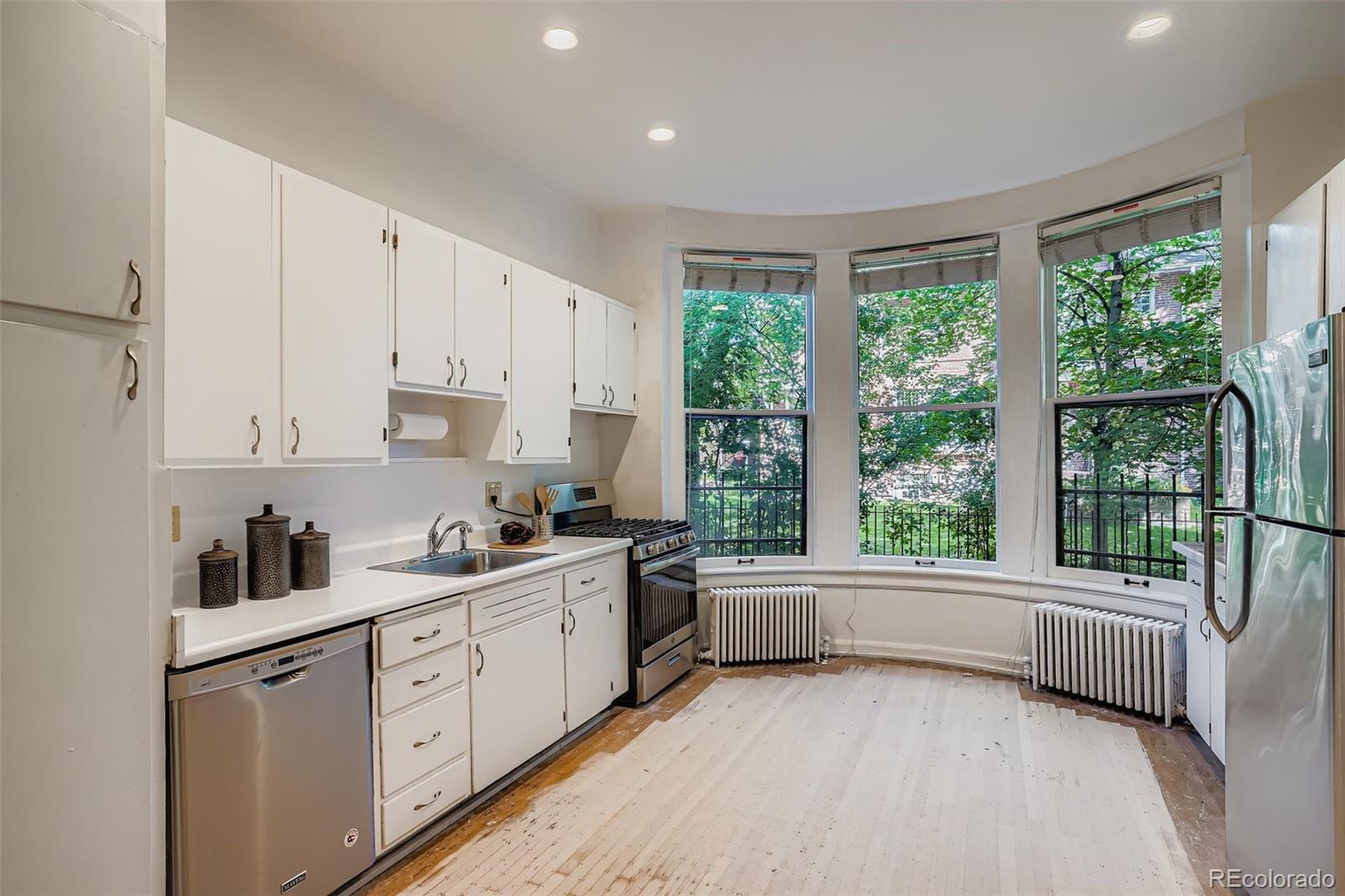 MLS Image #15 for 707 n corona street,denver, Colorado