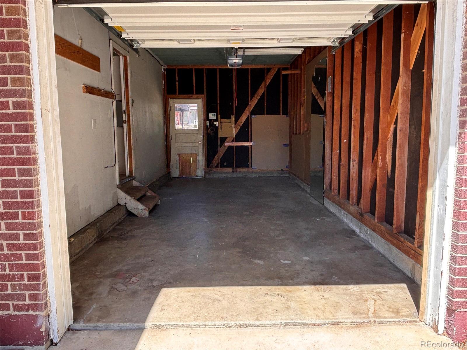 MLS Image #27 for 2771 s perry street,denver, Colorado
