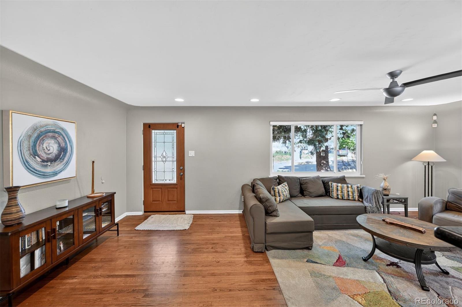 MLS Image #3 for 632 n ogden street,denver, Colorado