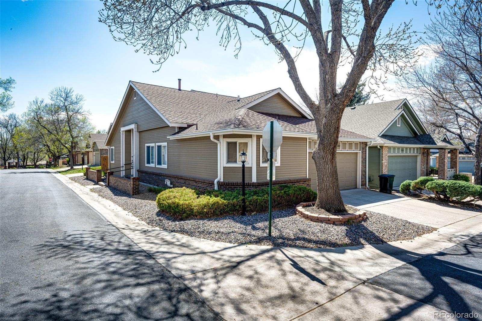 MLS Image #2 for 2550 s iris street,lakewood, Colorado