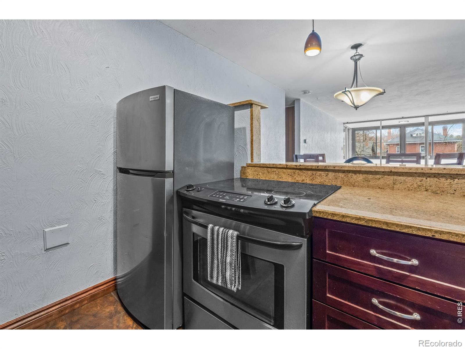 MLS Image #4 for 1050 n corona street,denver, Colorado