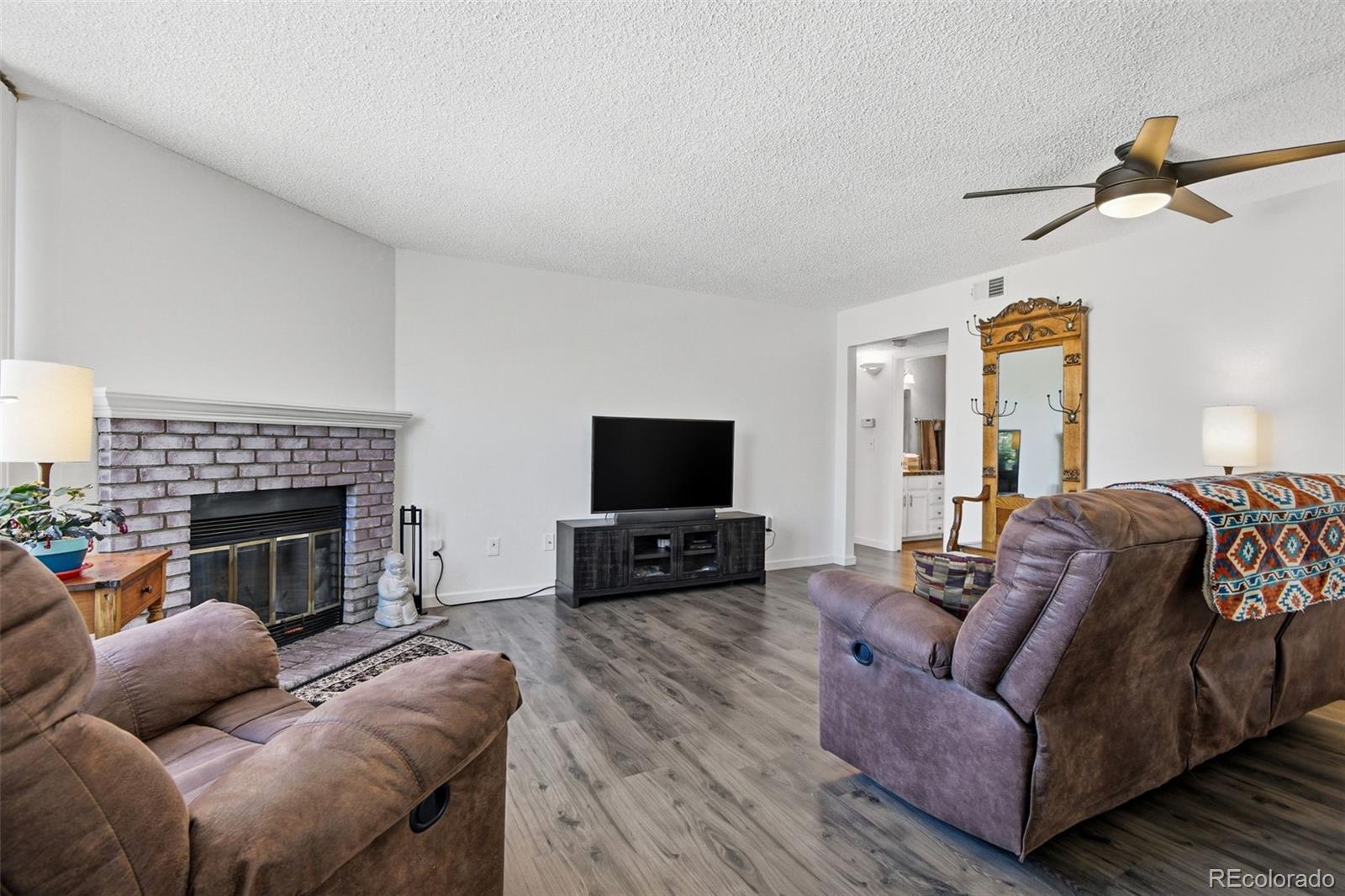 MLS Image #5 for 965 s miller street 201,lakewood, Colorado
