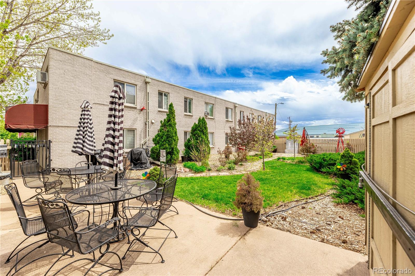 MLS Image #14 for 2480 w caithness place,denver, Colorado