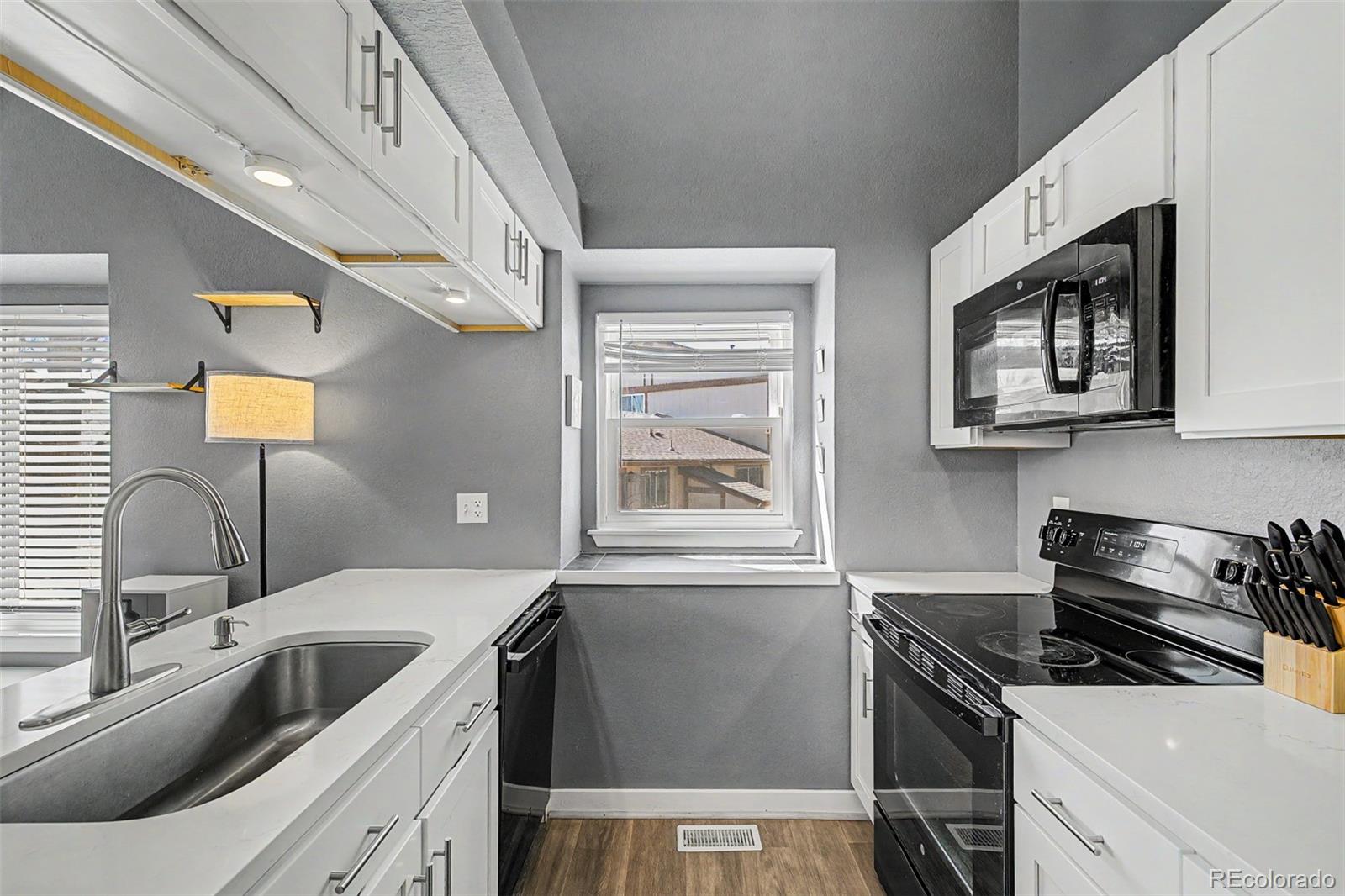 MLS Image #11 for 2427  rainbow drive,denver, Colorado