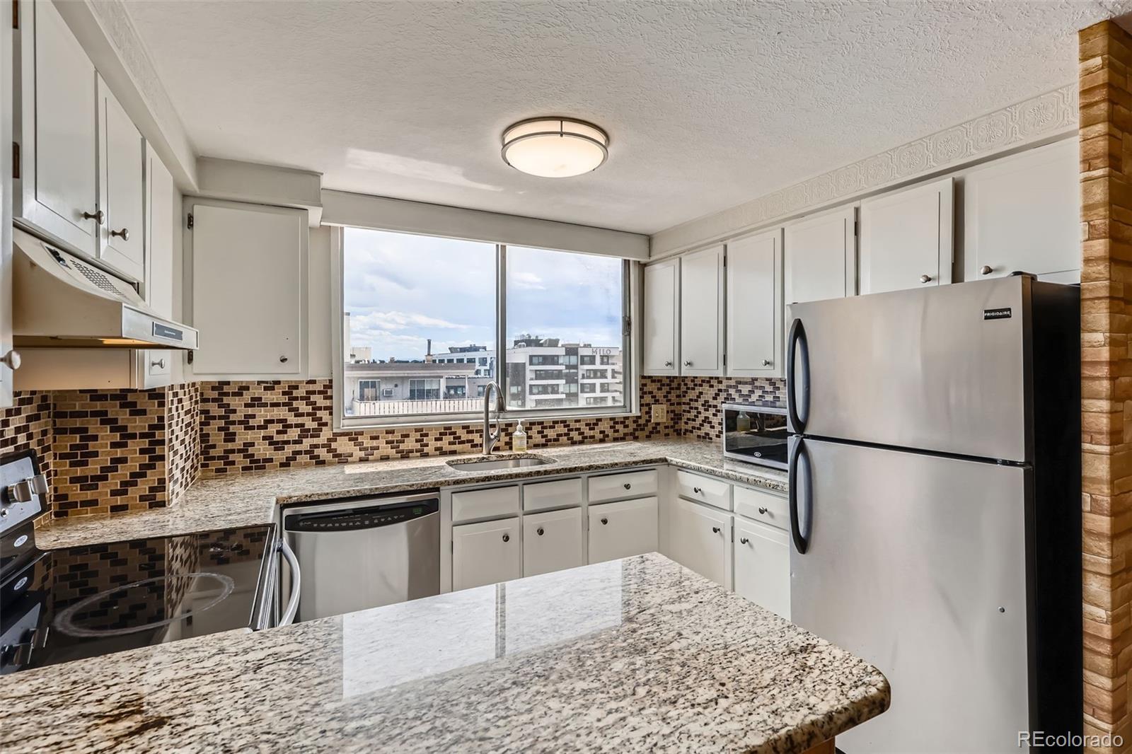 MLS Image #2 for 1155 n ash street 1202,denver, Colorado