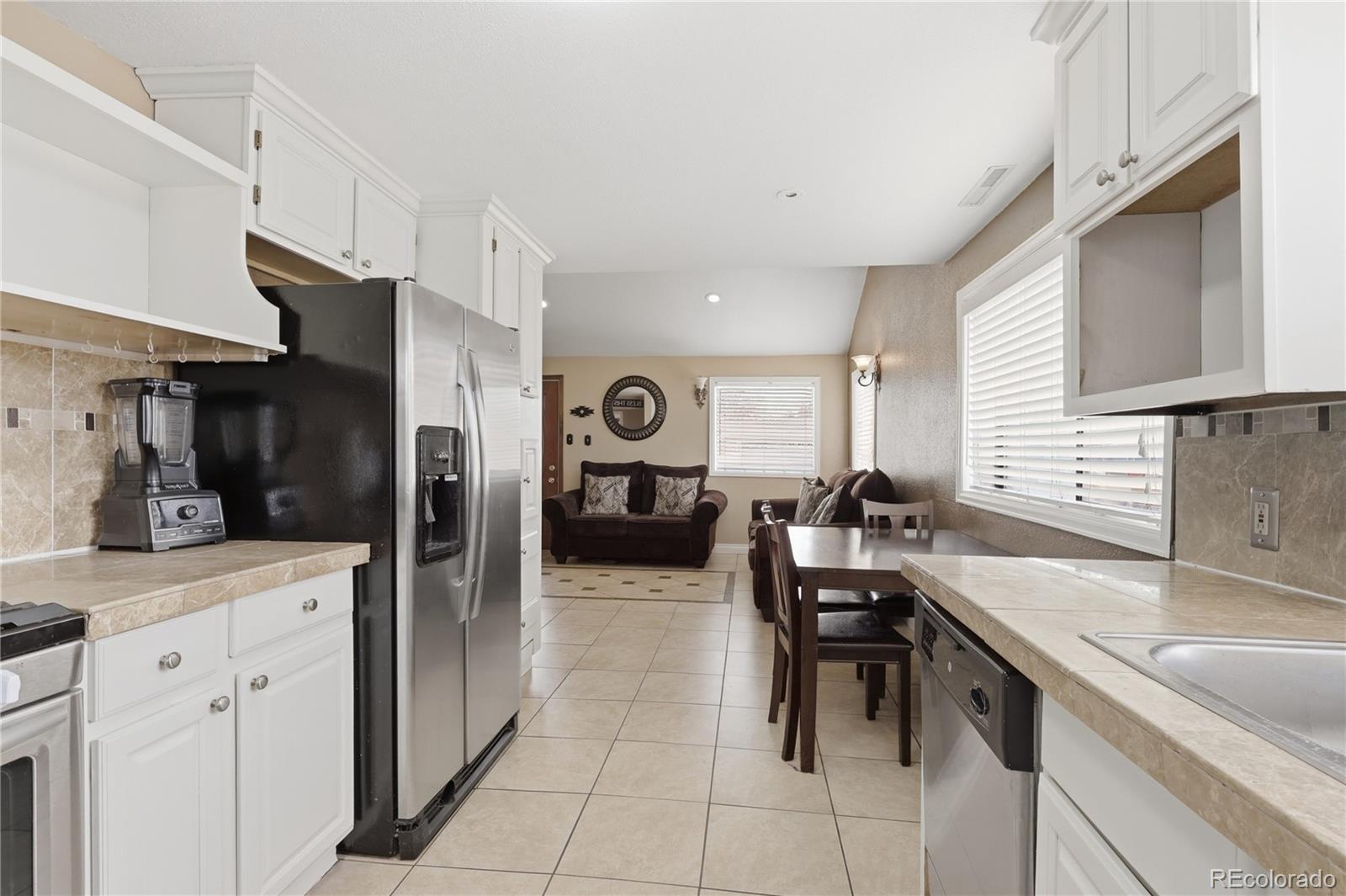 MLS Image #10 for 1141 s raleigh street,denver, Colorado