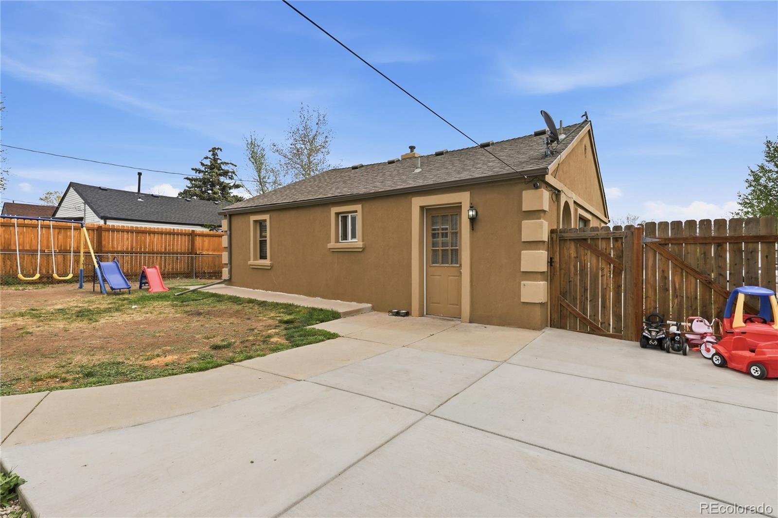 MLS Image #19 for 1141 s raleigh street,denver, Colorado
