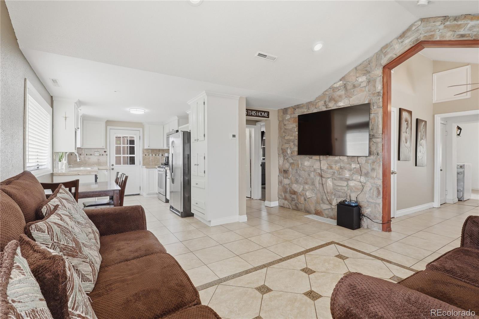 MLS Image #6 for 1141 s raleigh street,denver, Colorado
