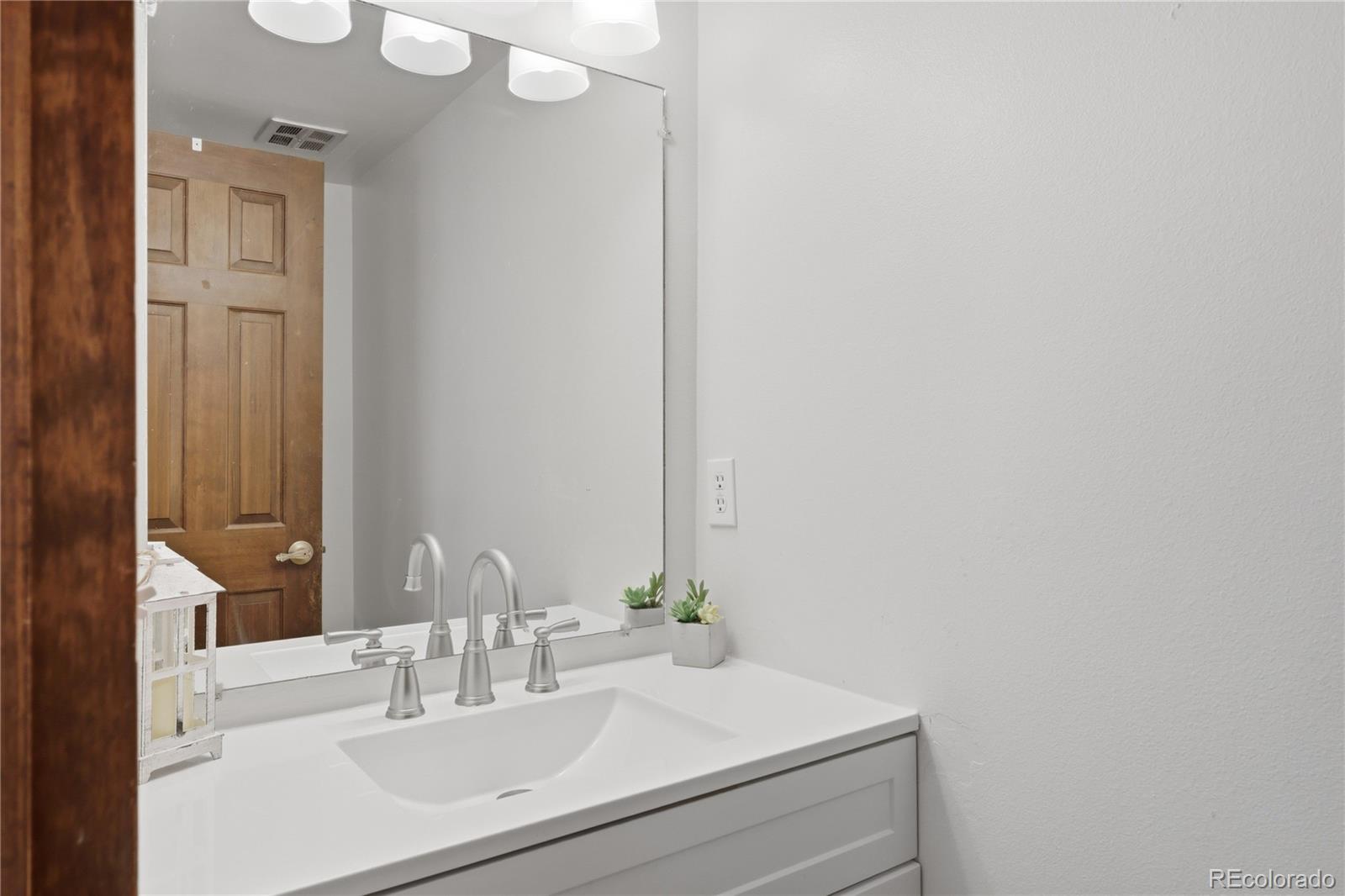 MLS Image #12 for 11966 e harvard avenue ,aurora, Colorado