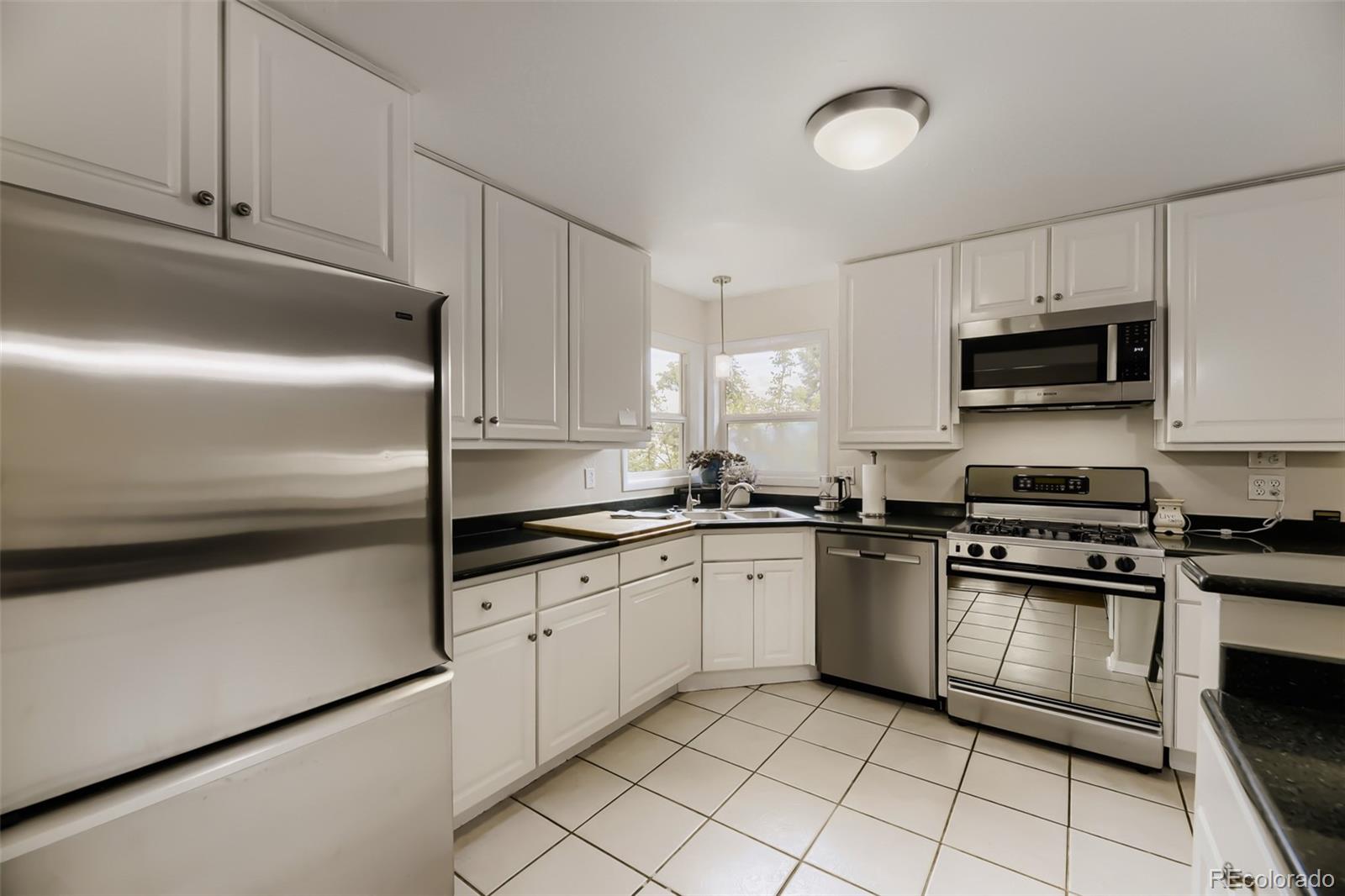 MLS Image #18 for 5611 s hickory street,littleton, Colorado