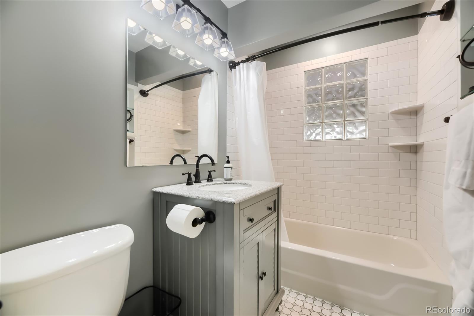 MLS Image #23 for 5611 s hickory street,littleton, Colorado