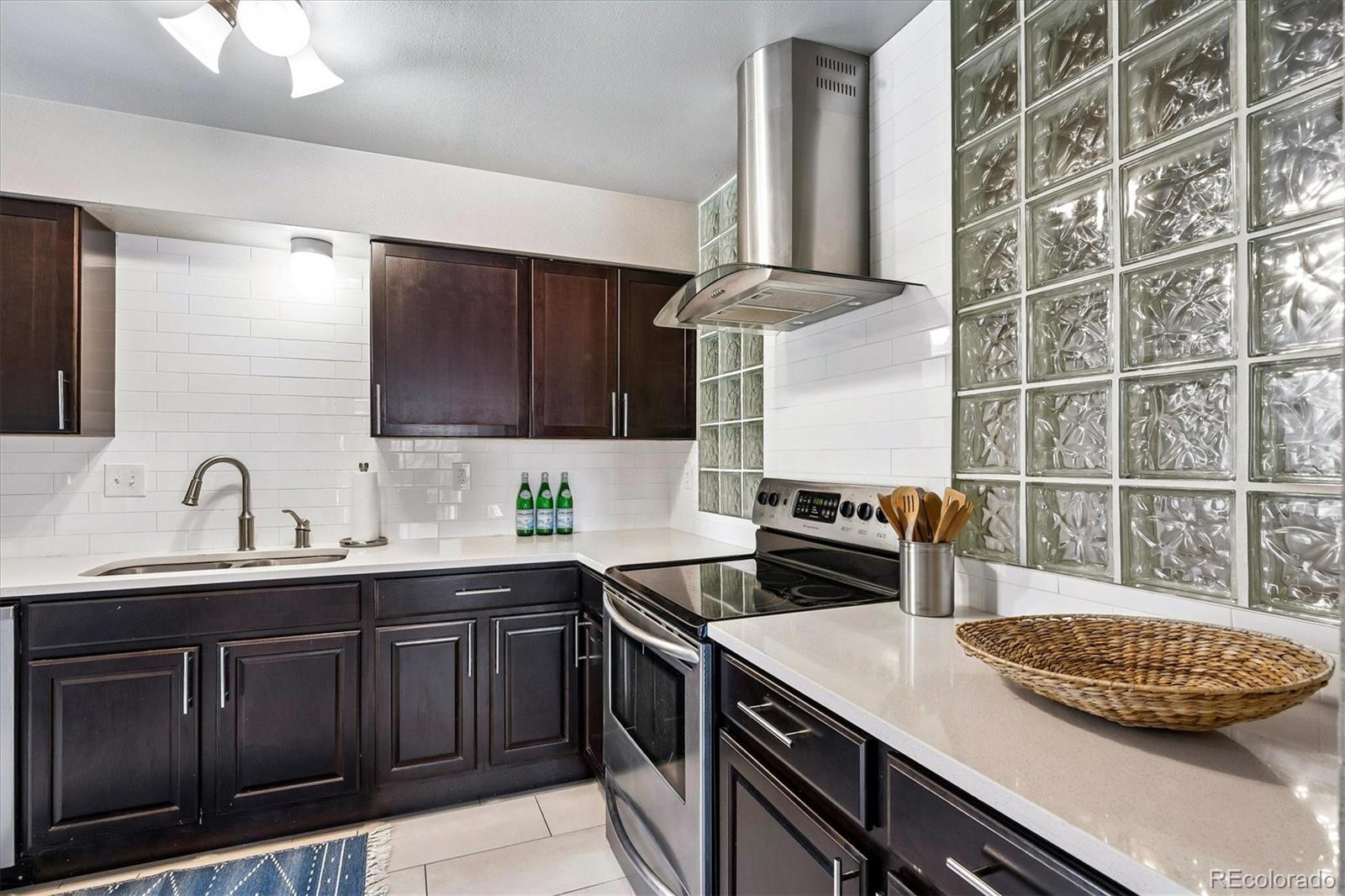 MLS Image #5 for 6305 w 6th avenue,lakewood, Colorado