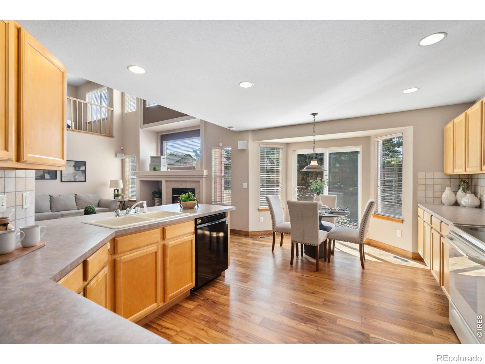 MLS Image #7 for 503  shadbury court,fort collins, Colorado