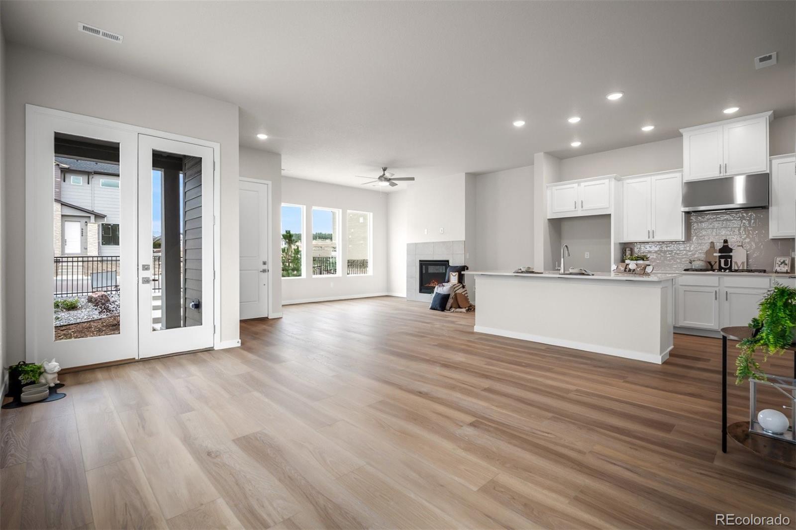 MLS Image #2 for 6689  knapp drive,colorado springs, Colorado