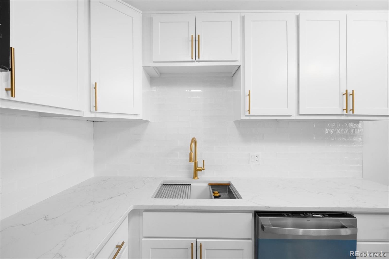 MLS Image #5 for 675 s alton way 9c,denver, Colorado