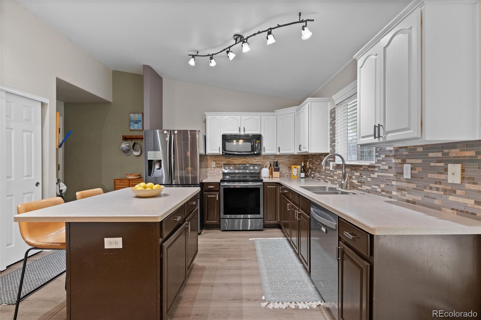 MLS Image #11 for 7123  pine hills way,littleton, Colorado