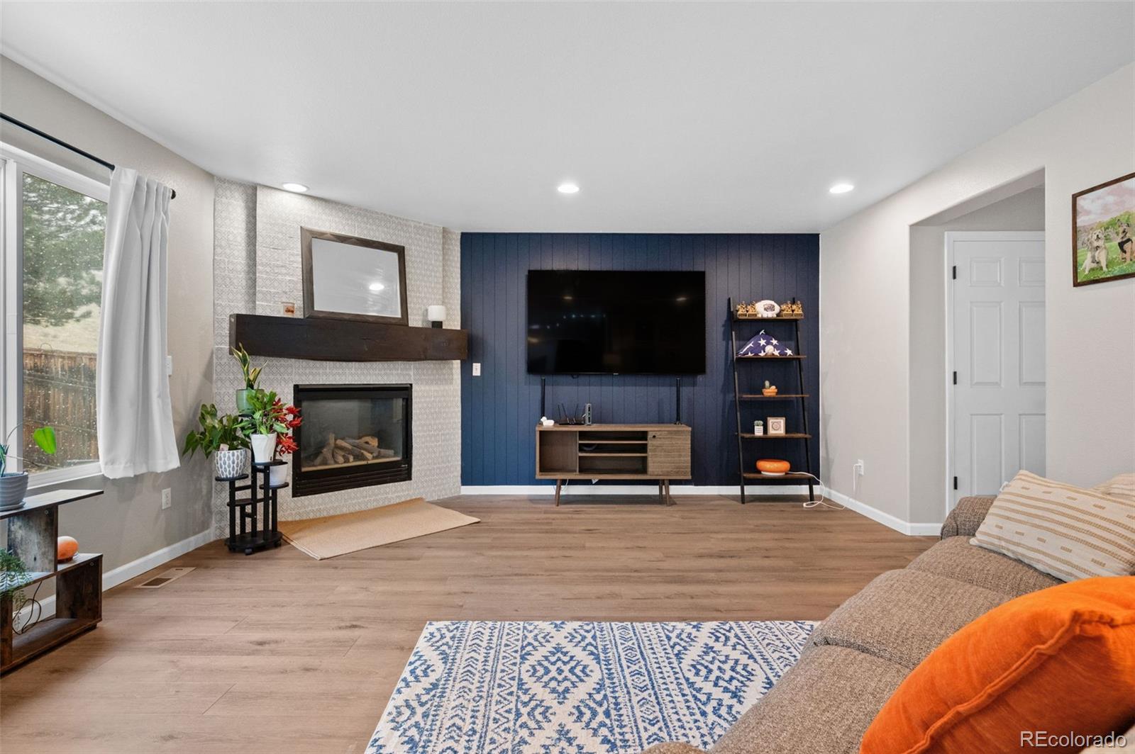 MLS Image #7 for 7123  pine hills way,littleton, Colorado