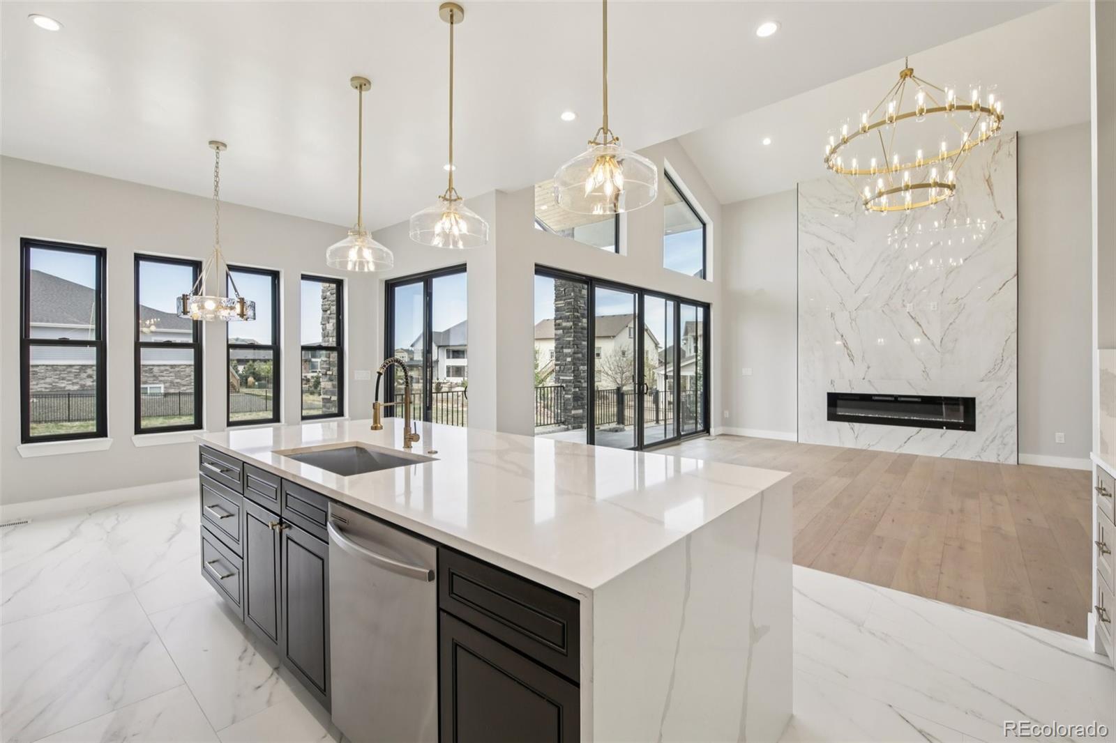 MLS Image #10 for 27330 e nova circle,aurora, Colorado