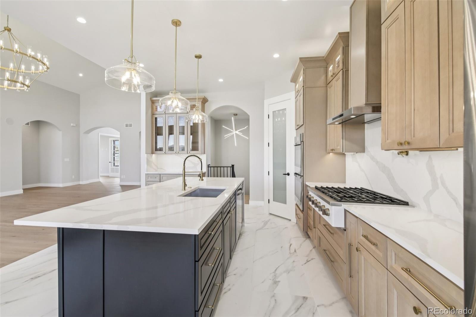 MLS Image #11 for 27330 e nova circle,aurora, Colorado