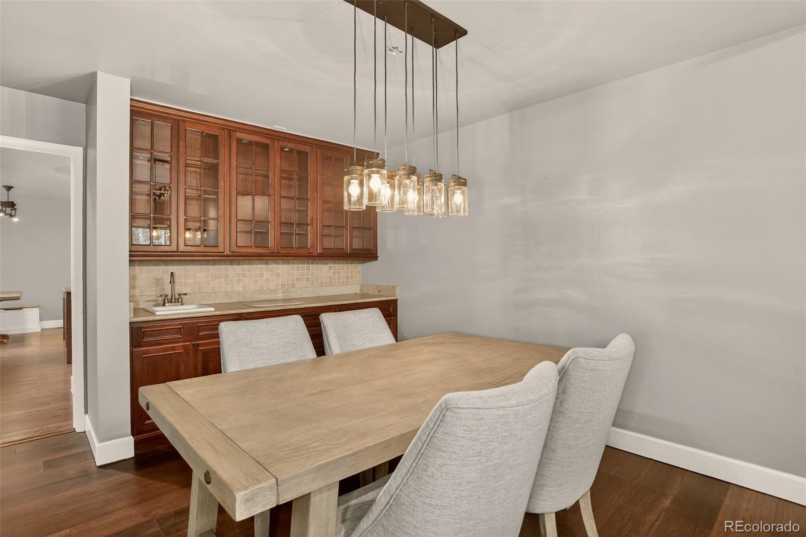 MLS Image #11 for 10000 e yale avenue,denver, Colorado