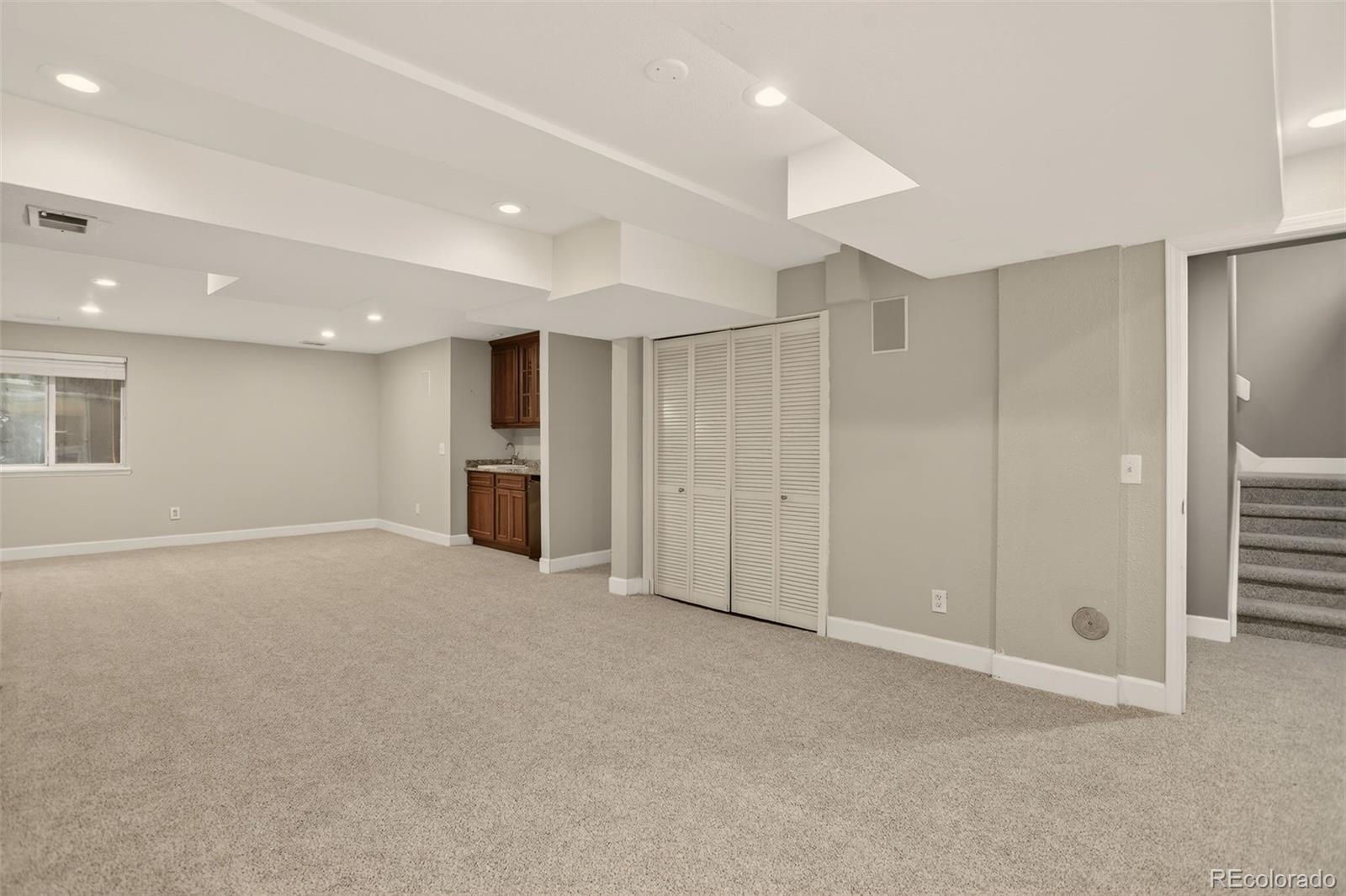 MLS Image #33 for 10000 e yale avenue,denver, Colorado