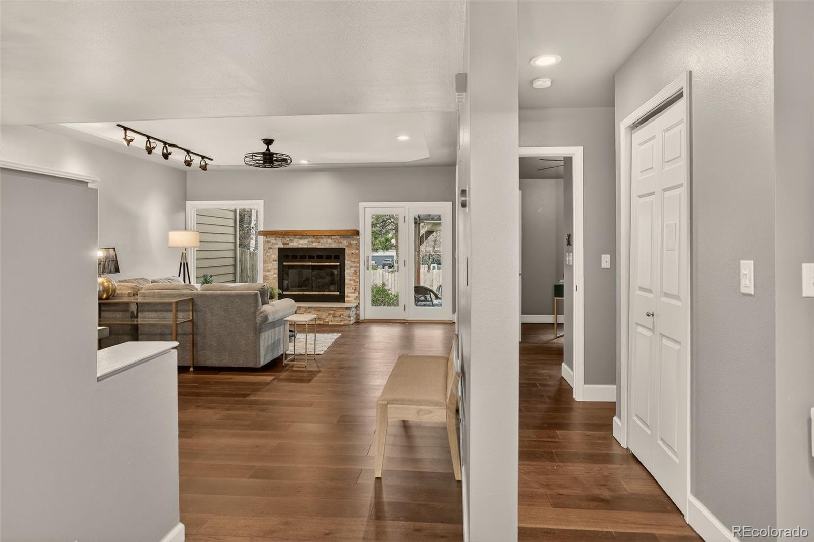 MLS Image #5 for 10000 e yale avenue,denver, Colorado