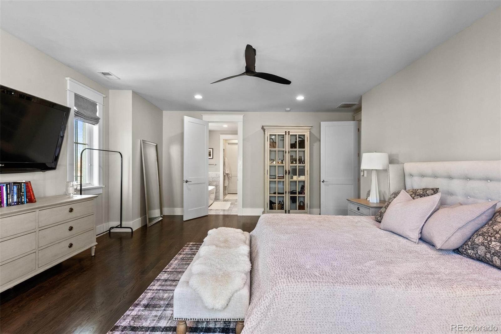 MLS Image #23 for 2424 s madison street,denver, Colorado