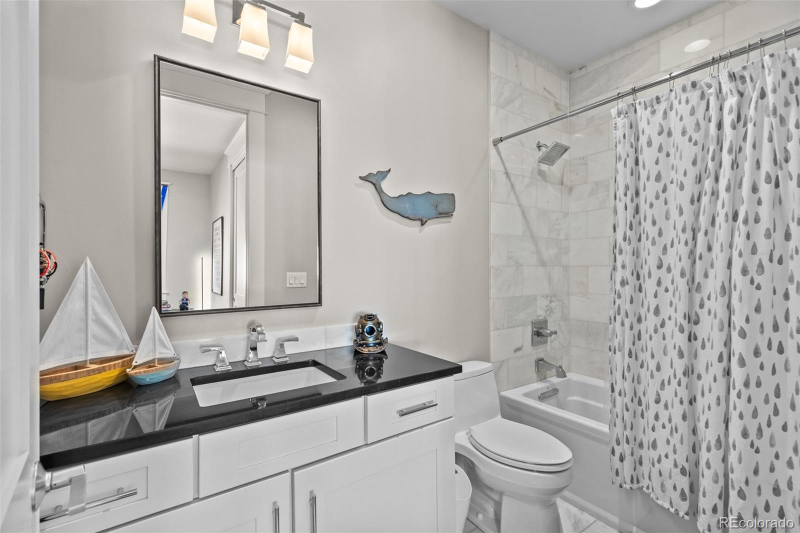 MLS Image #32 for 2424 s madison street,denver, Colorado