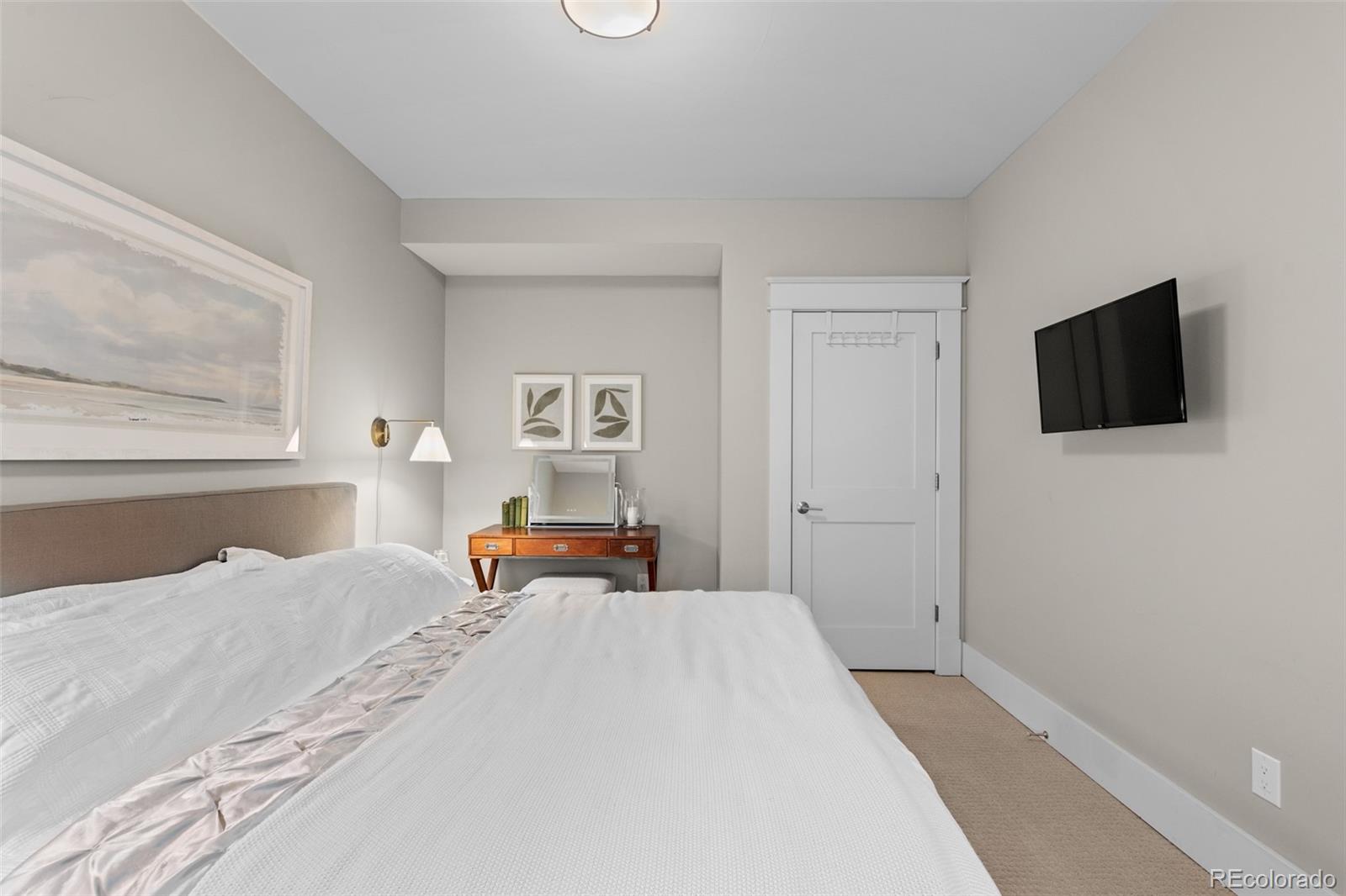 MLS Image #41 for 2424 s madison street,denver, Colorado