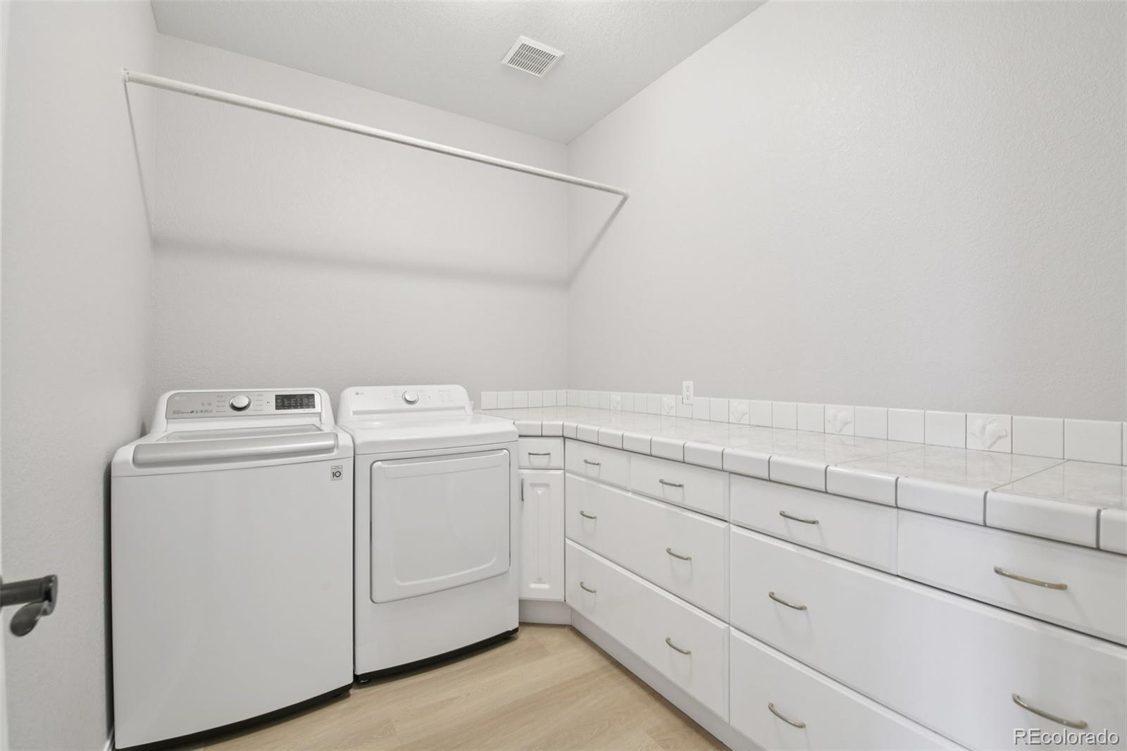 MLS Image #15 for 561  breckenridge drive,broomfield, Colorado