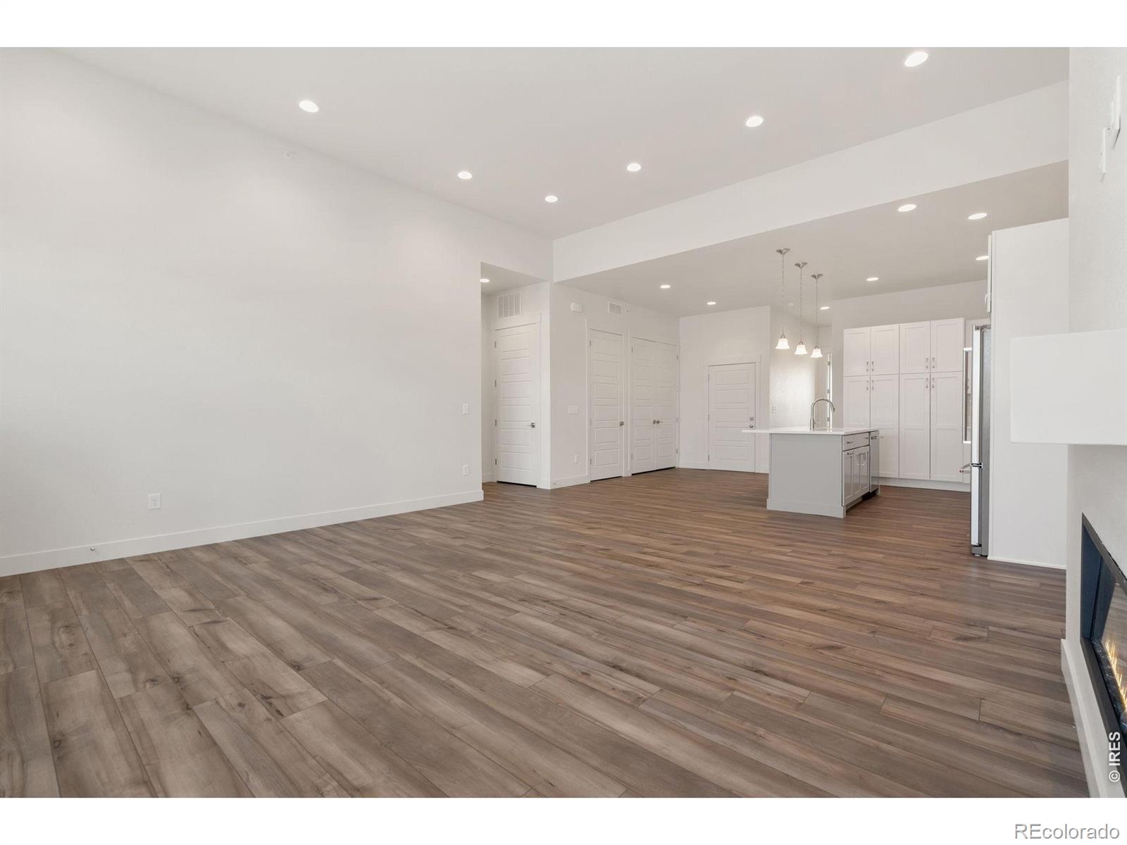MLS Image #6 for 2978  fleet drive,fort collins, Colorado