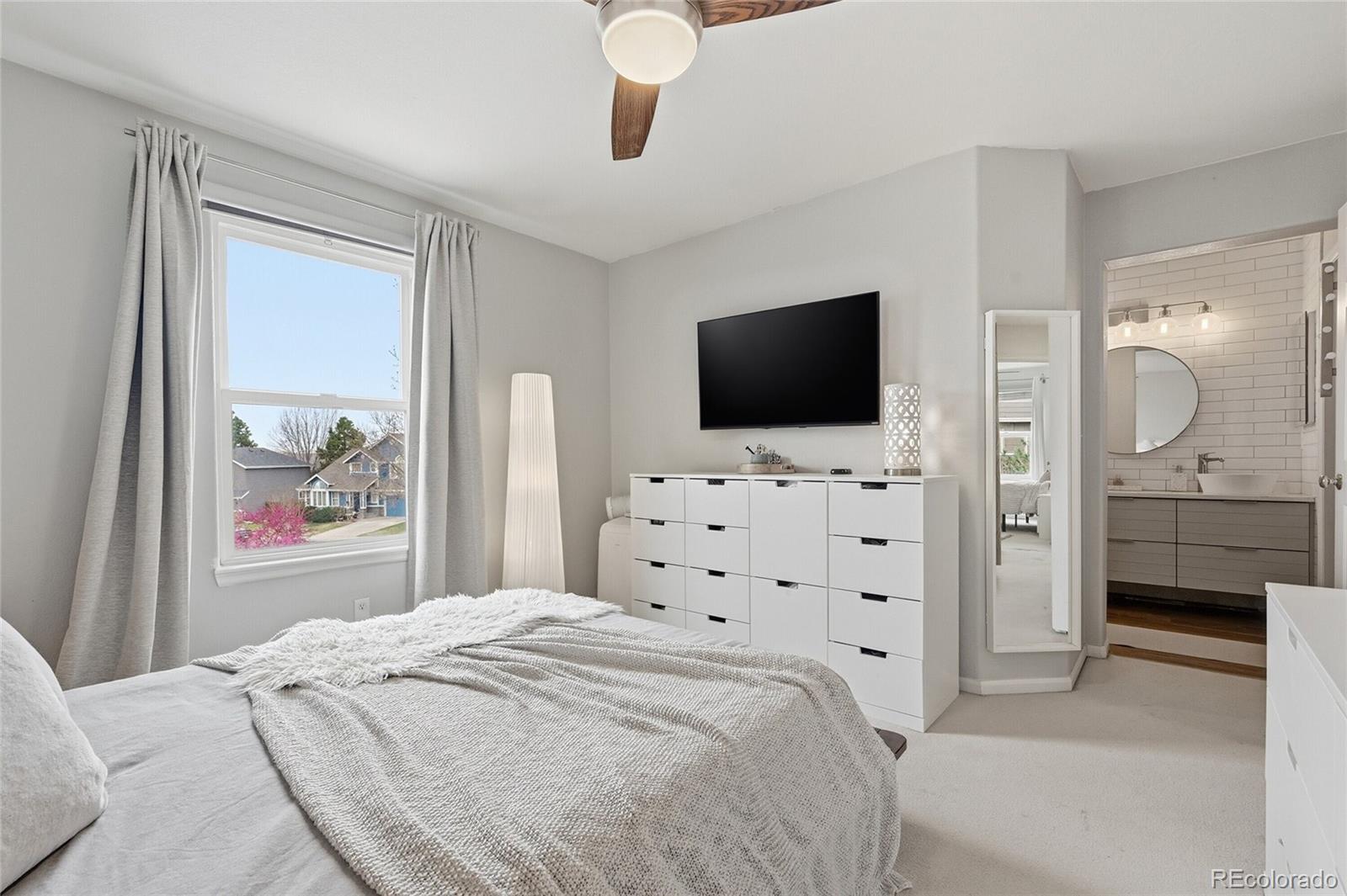 MLS Image #19 for 12534 s beaver creek way,parker, Colorado