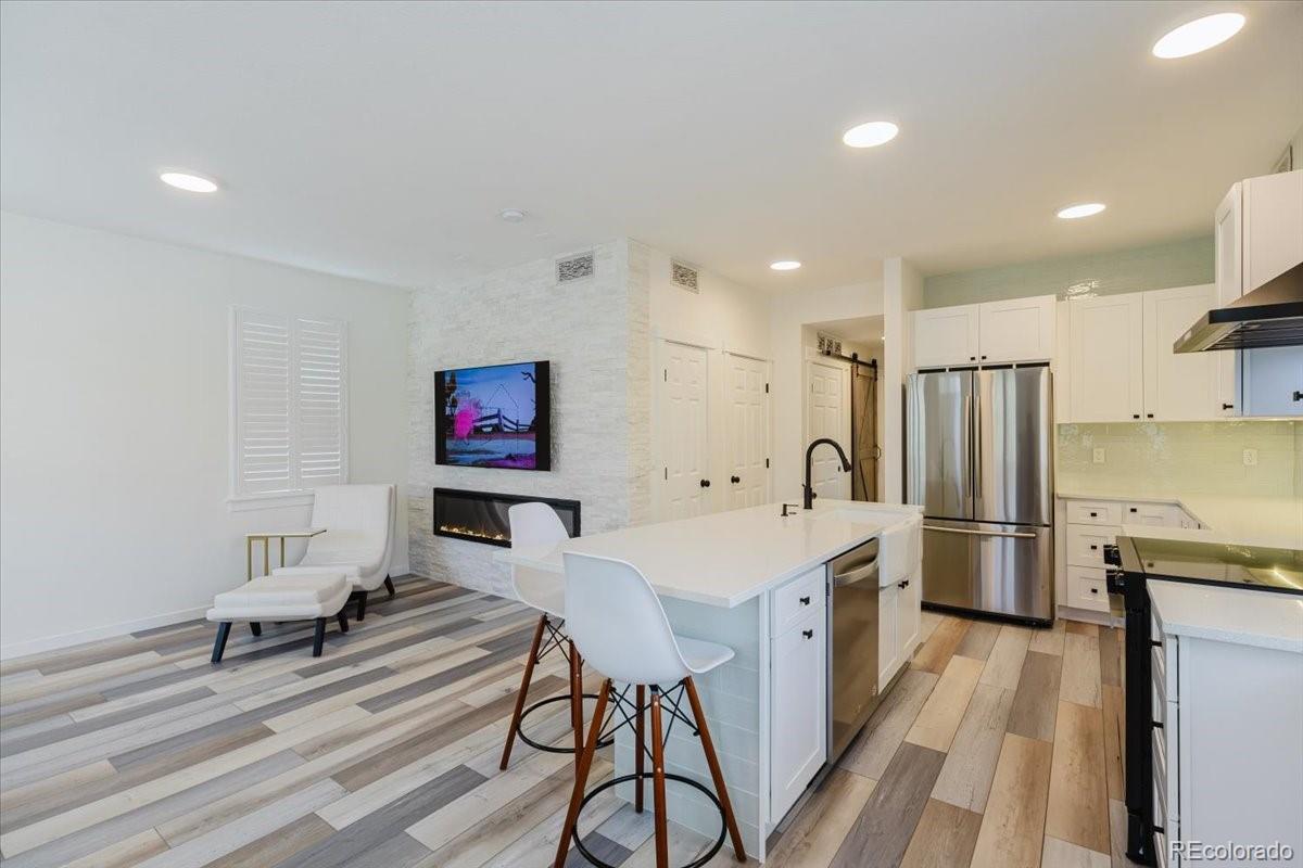 MLS Image #11 for 2609  emporia court,denver, Colorado