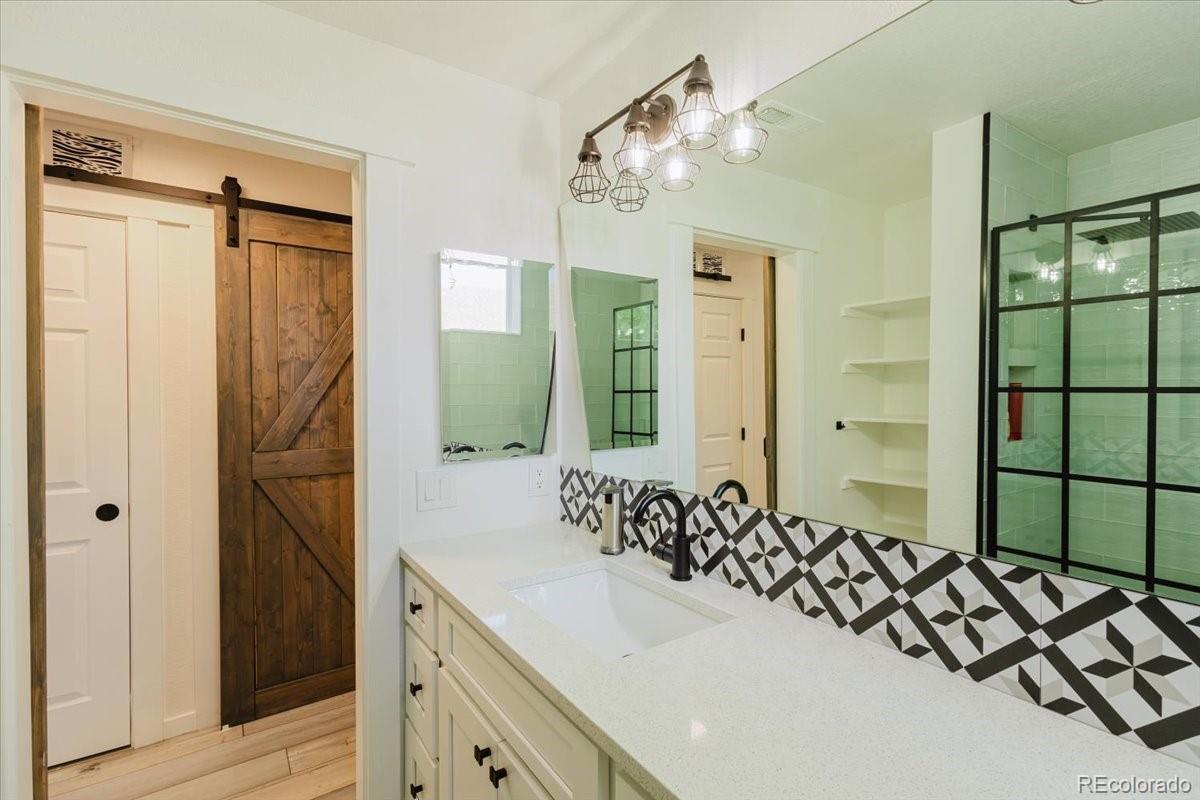 MLS Image #25 for 2609  emporia court,denver, Colorado