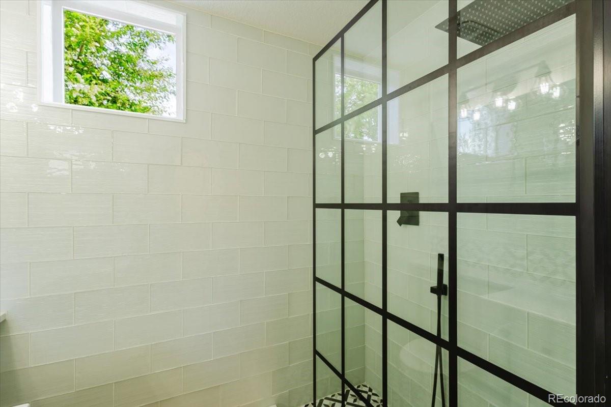 MLS Image #27 for 2609  emporia court,denver, Colorado