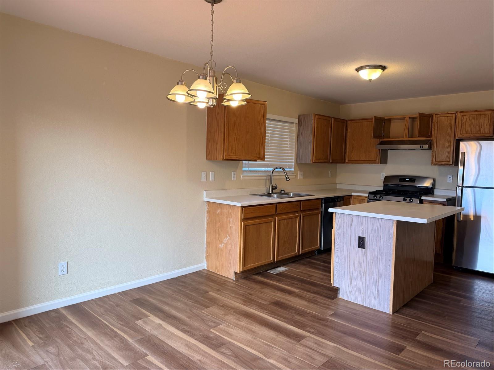 MLS Image #6 for 19106 e carmel circle,aurora, Colorado