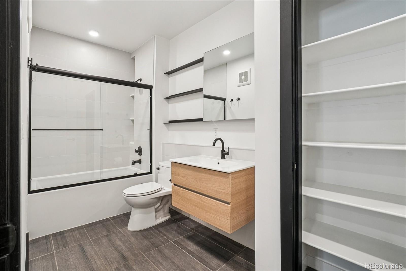 MLS Image #15 for 1601  park avenue,denver, Colorado