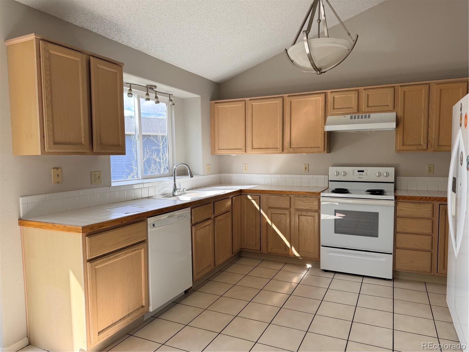 MLS Image #3 for 2465  brenton drive,colorado springs, Colorado