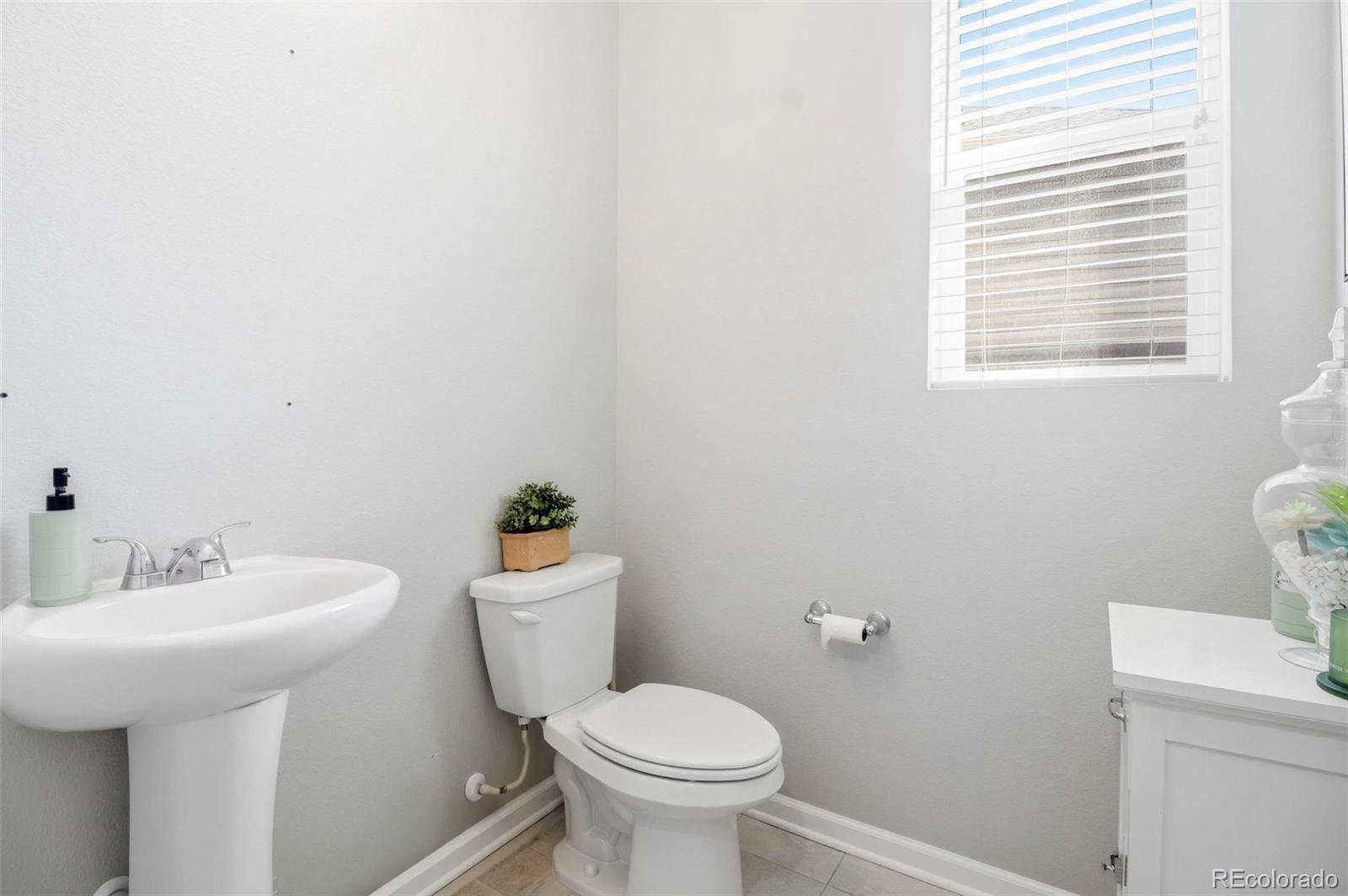 MLS Image #18 for 16343 e 100th way,commerce city, Colorado