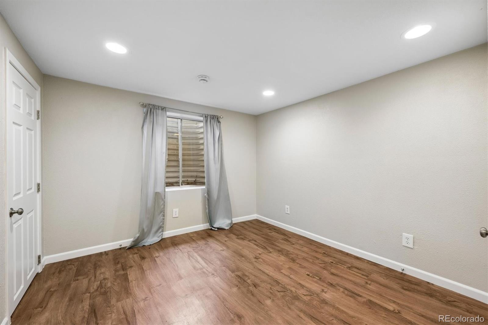 MLS Image #18 for 12172  bannock circle,denver, Colorado
