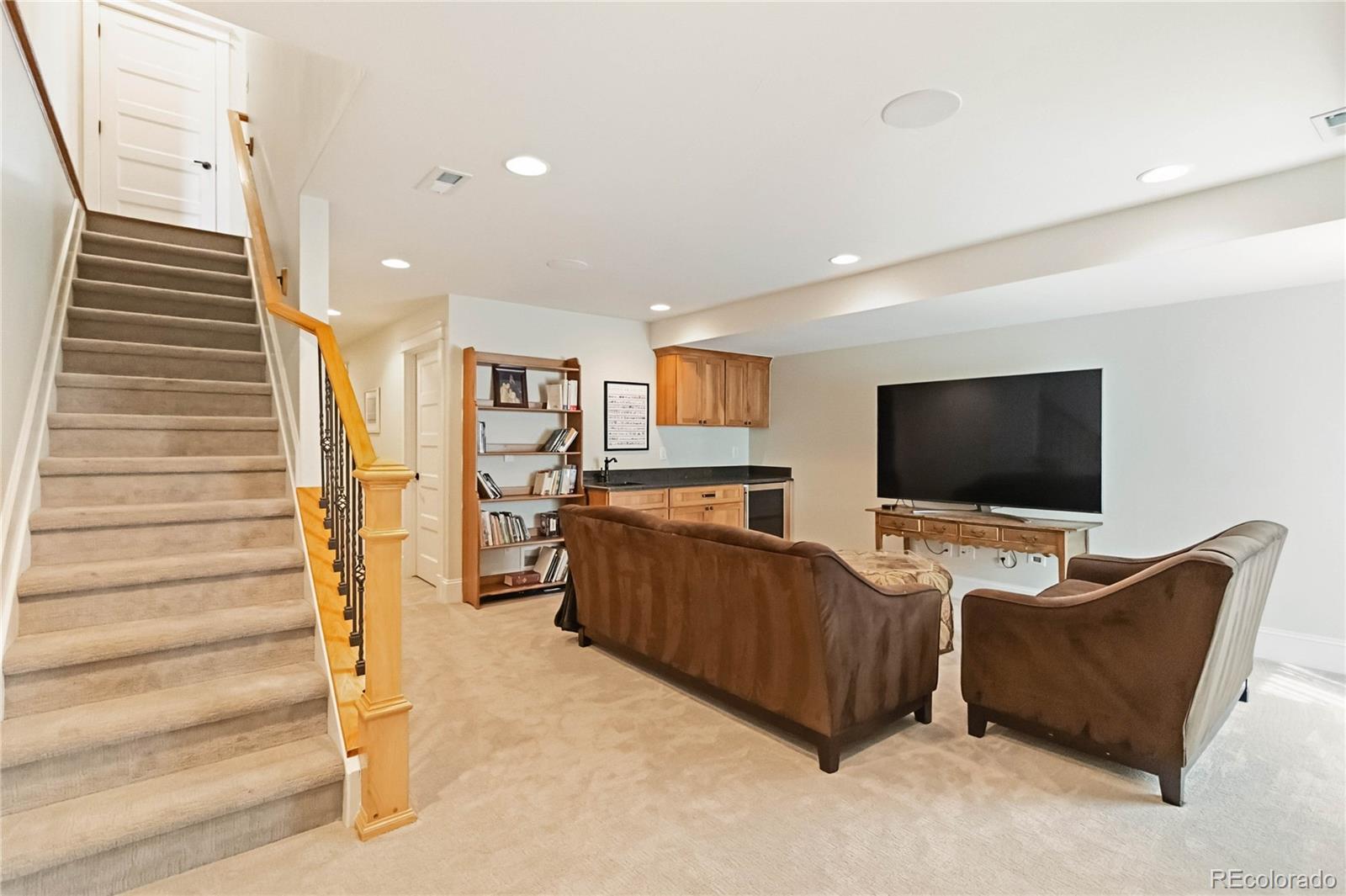 MLS Image #32 for 1901 s logan street,denver, Colorado