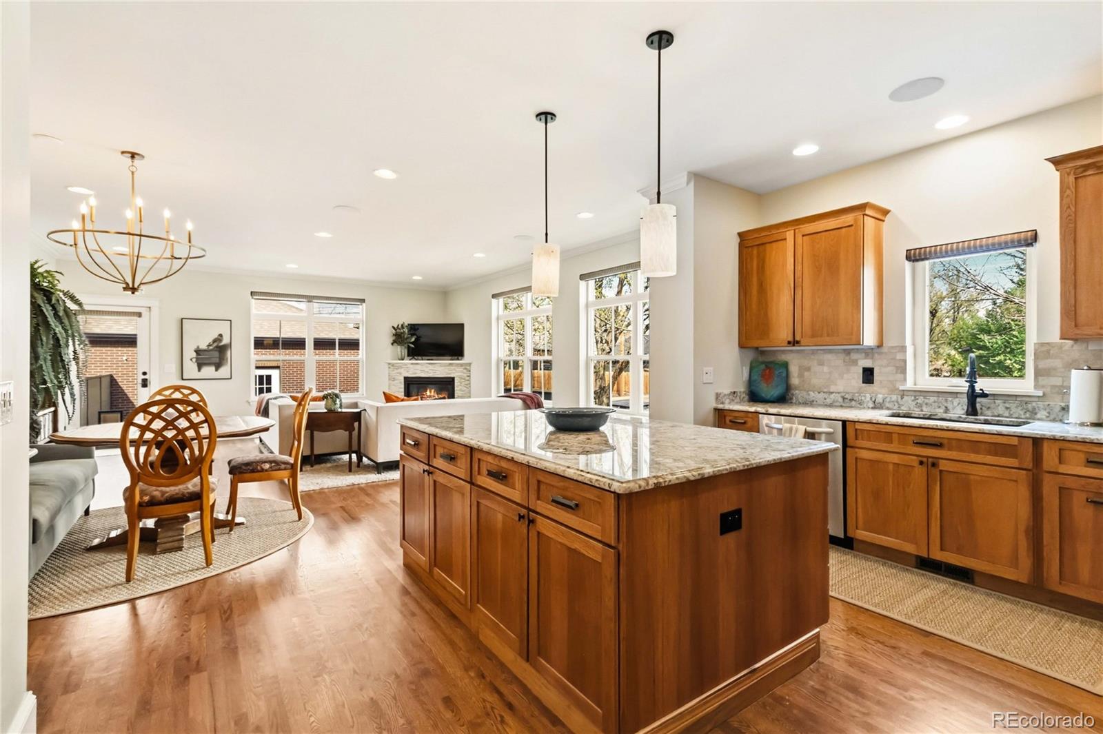 MLS Image #8 for 1901 s logan street,denver, Colorado
