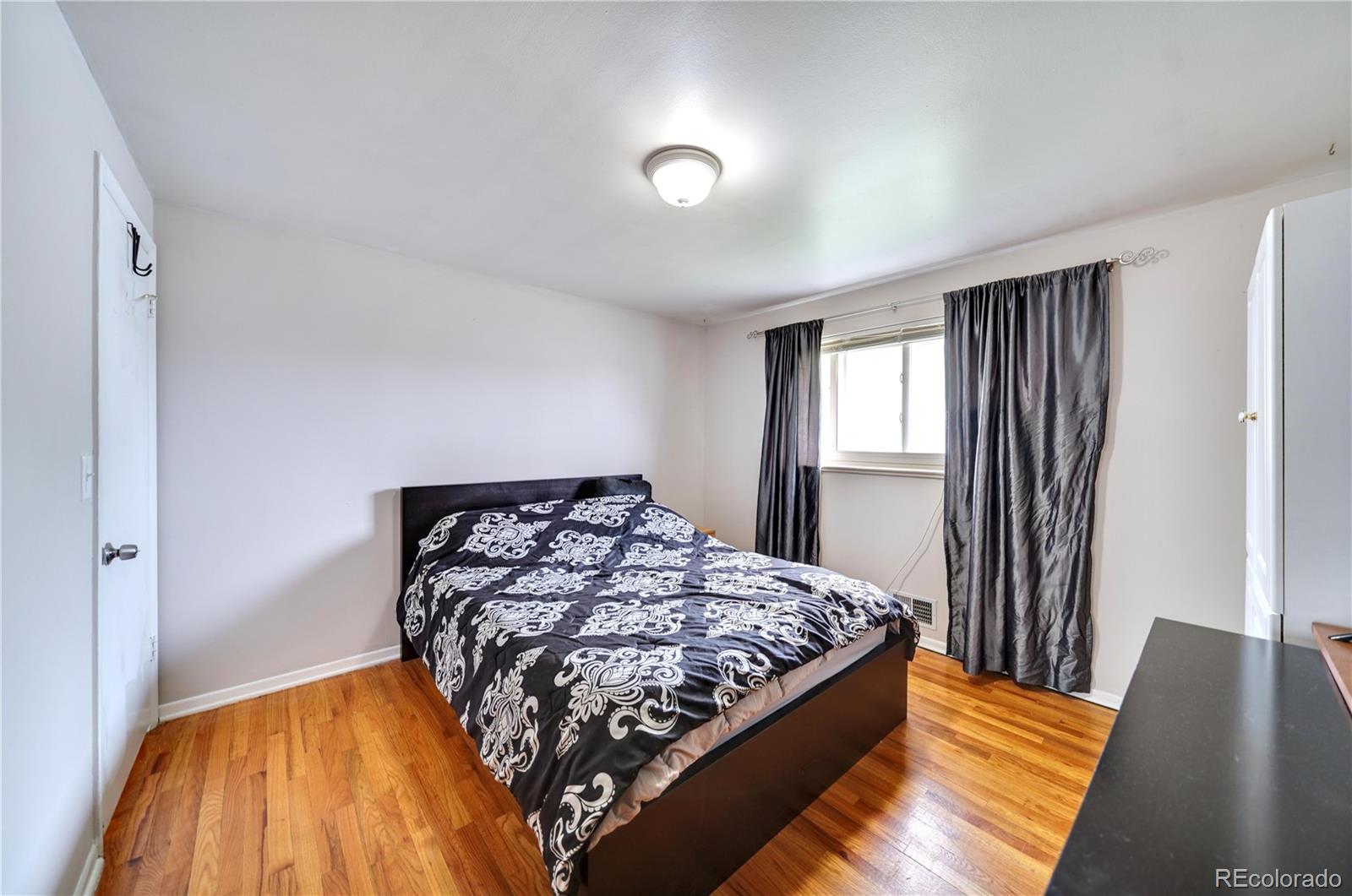 MLS Image #12 for 6616 s lincoln street,centennial, Colorado
