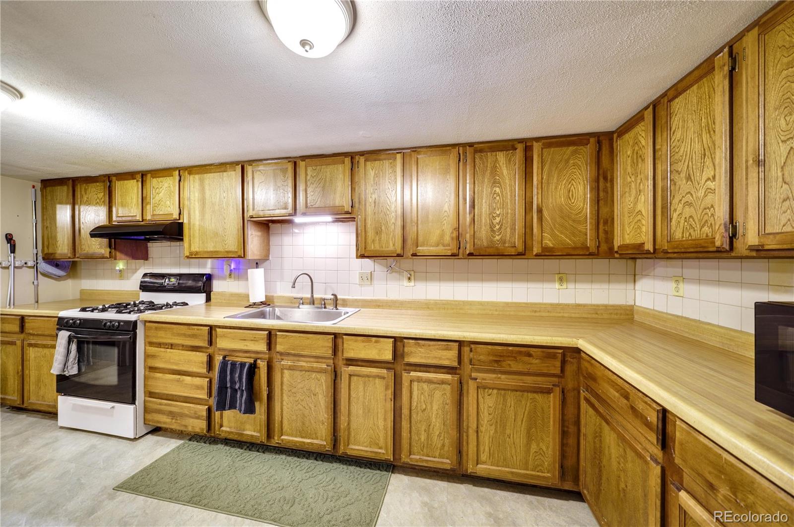 MLS Image #22 for 6616 s lincoln street,centennial, Colorado