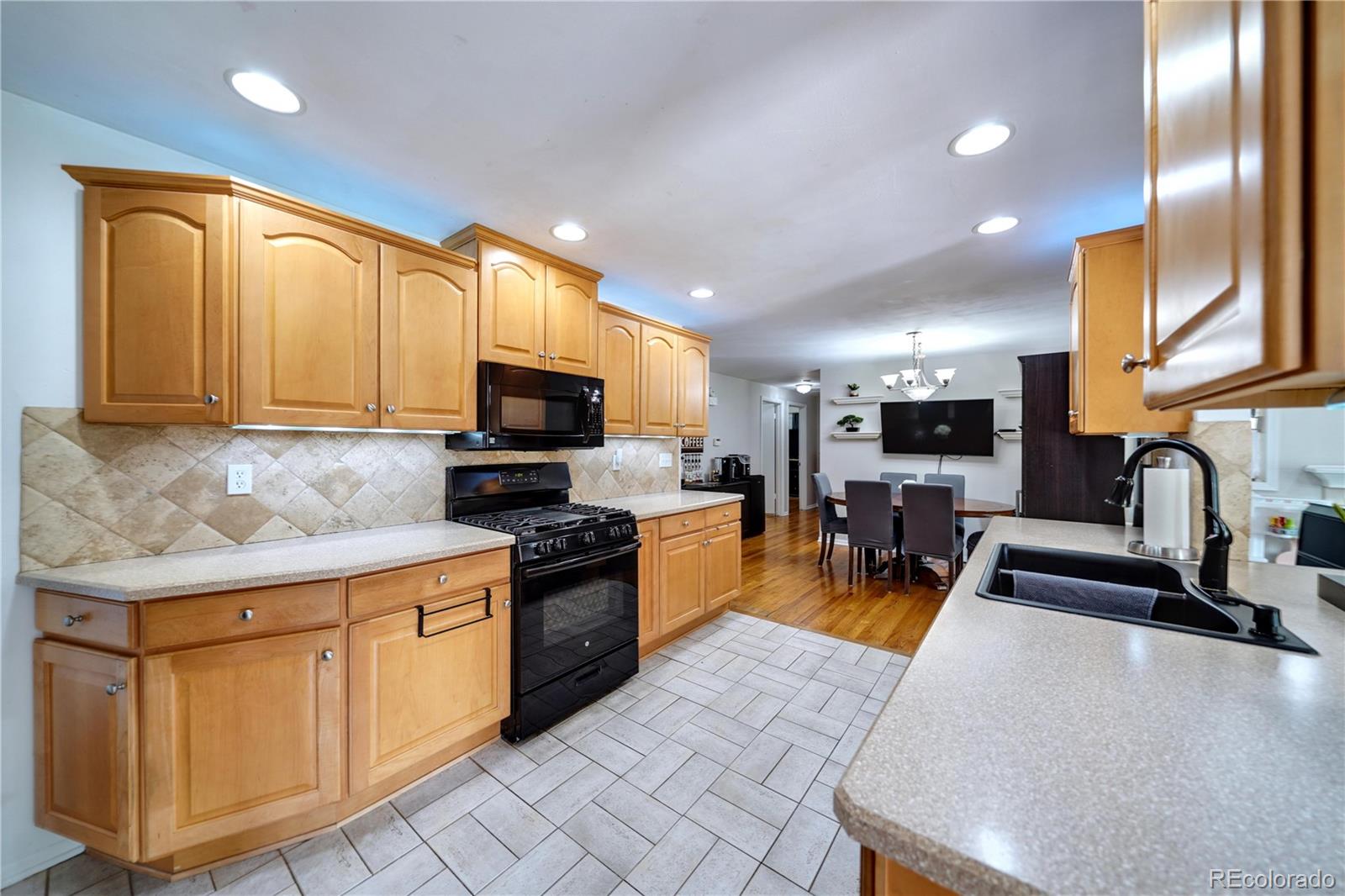 MLS Image #3 for 6616 s lincoln street,centennial, Colorado