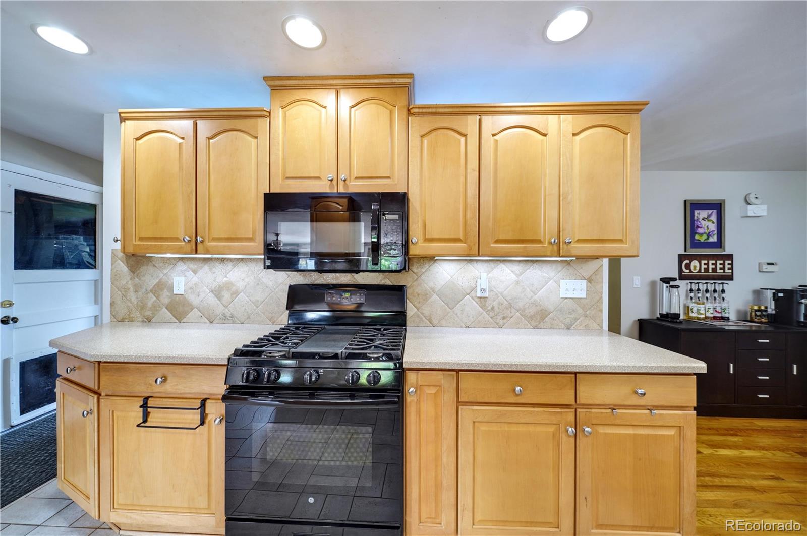 MLS Image #5 for 6616 s lincoln street,centennial, Colorado